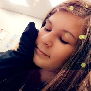 Meet your Posher, Lelexus